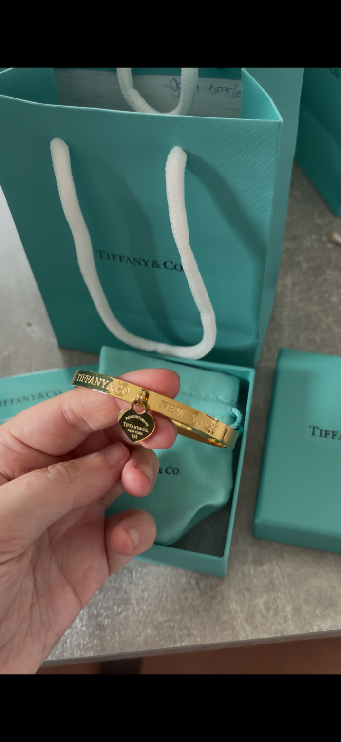 gold tiff bracelet £10