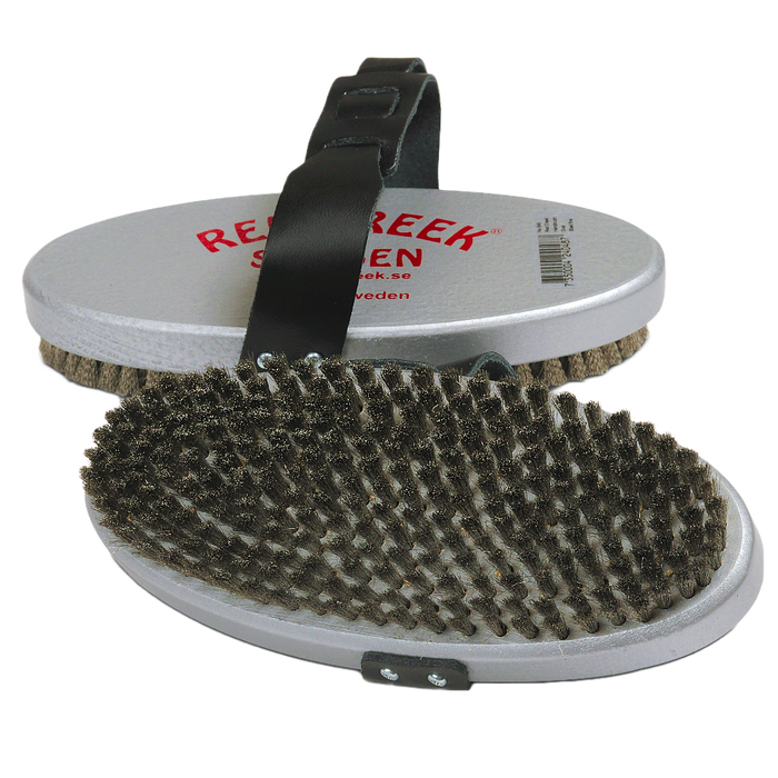 A product picture of the Red Creek Fine Curled Steel Racing Silver Oval Hand Brush