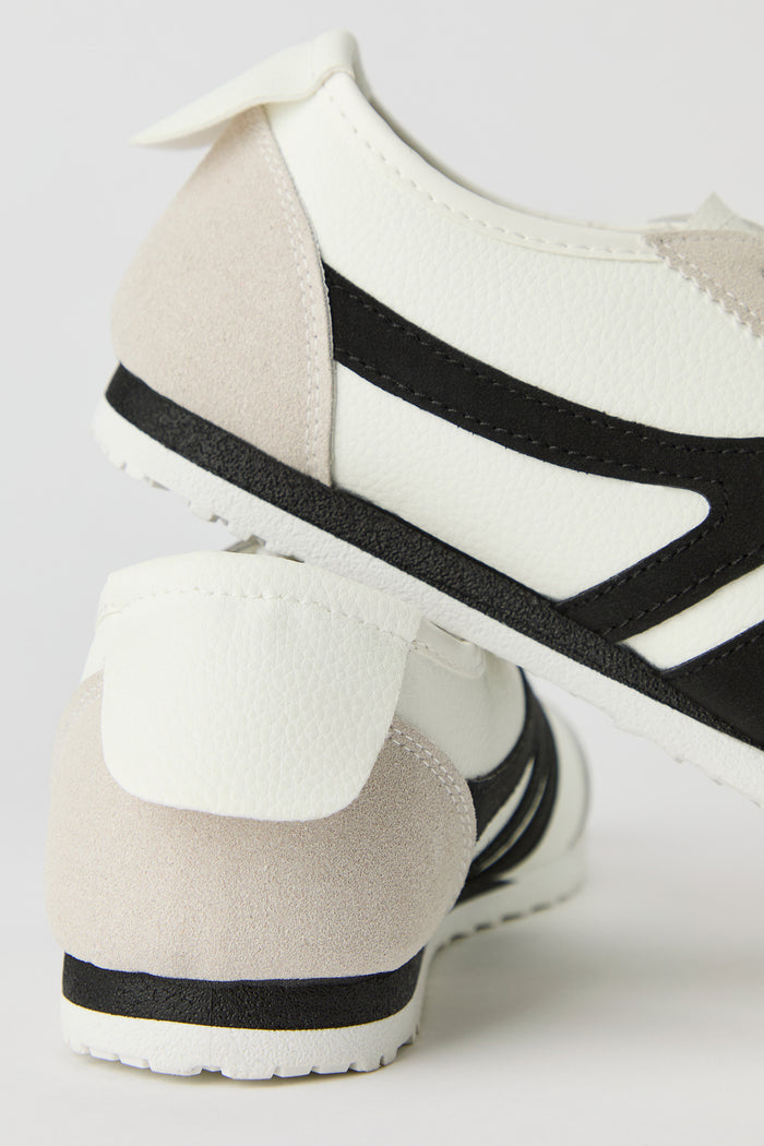Retro Sneaker