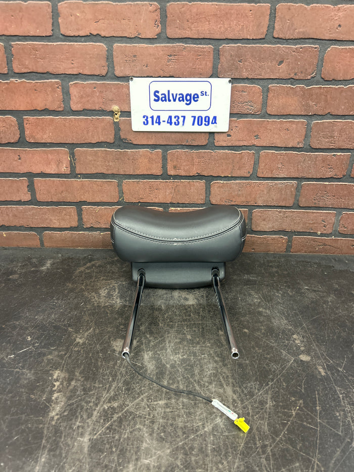 11-21 Jeep Grand Cherokee Durango Black Leather Front Seat  Active Headrest OEM