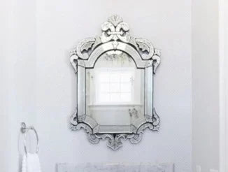 Distract Venetian Mirror