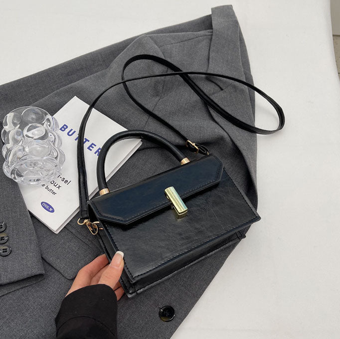 CL1015 - Retro Summer Shoulder Bag