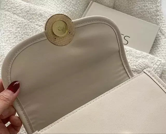 CL1434 - Elegant Women's Square Mini Bag