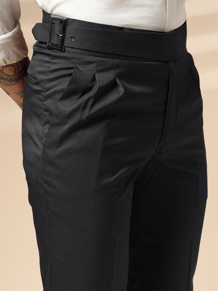 28 / Charcoal Black