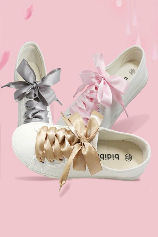 Daydreaming Satin Shoe Lace