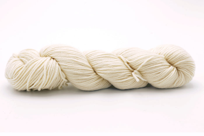 One Size / Malabrigo - Caprino / Natural CP063