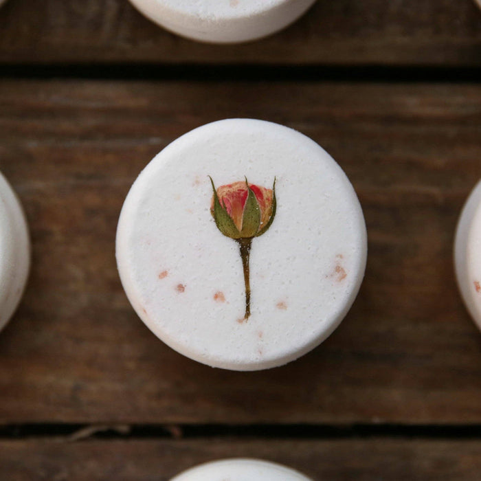 DollyMoo - Cardamom Cedar & Rose Bath Bomb with Pink Himalayan Salt