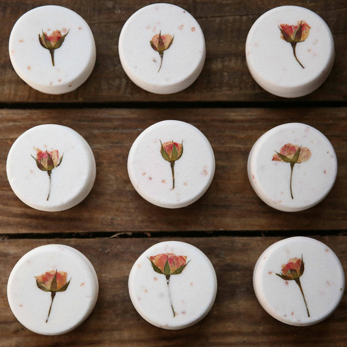 DollyMoo - Cardamom Cedar & Rose Bath Bomb with Pink Himalayan Salt