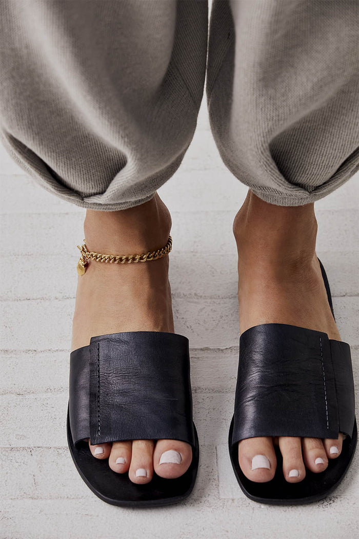 Free People - Verona Slide Sandal (Black)