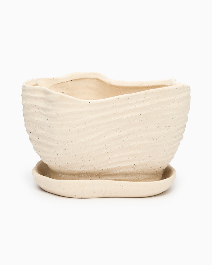 Highland Pot with Saucer - Large