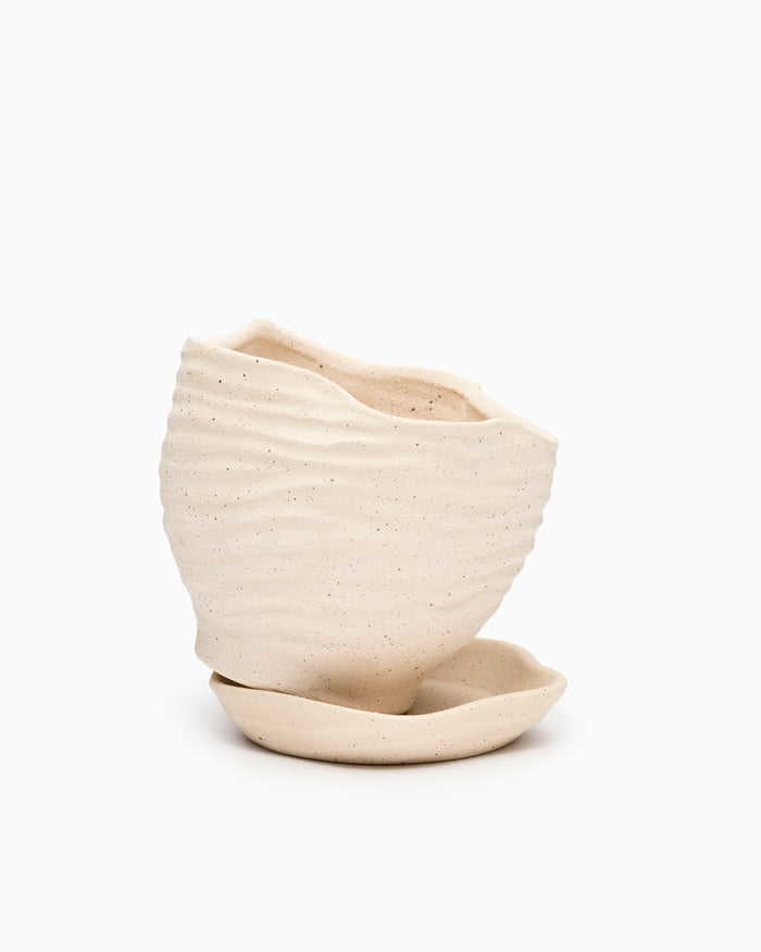 Highland Pot with Saucer - Small
