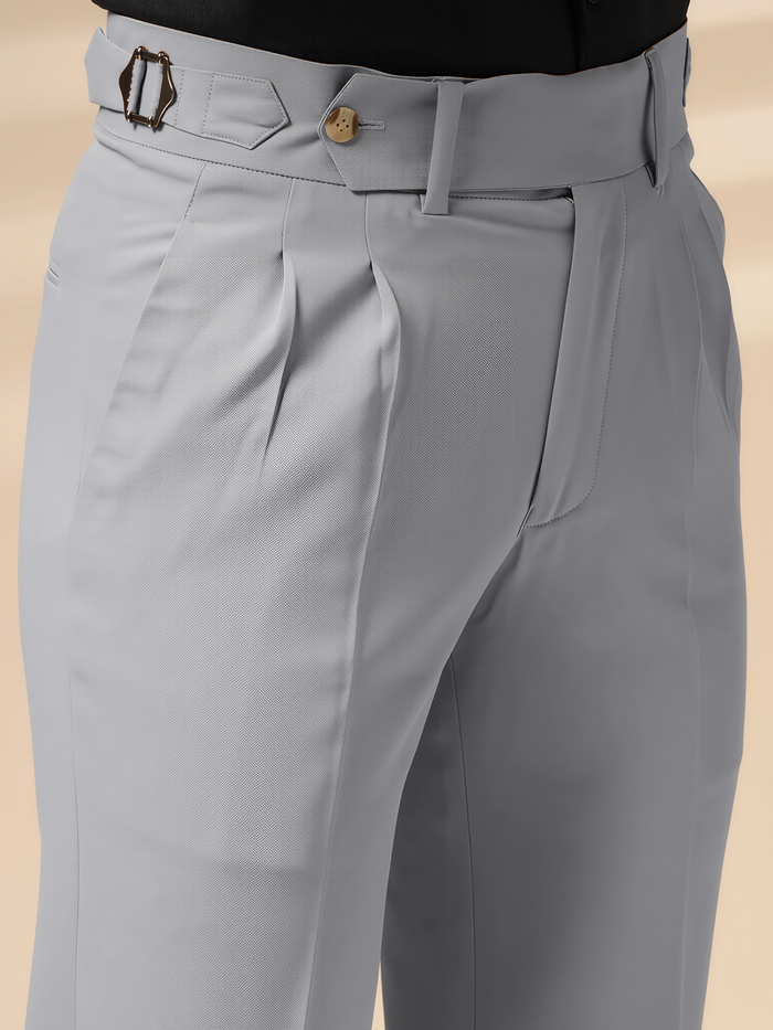 28 / Ash Grey