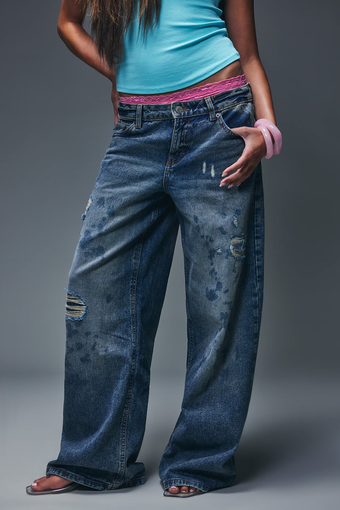 Low Rise Ripped Super Baggy Jean