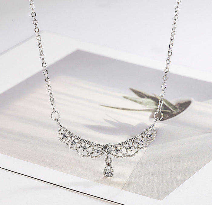 N2512 - Lace hollow pattern wings zircon necklace