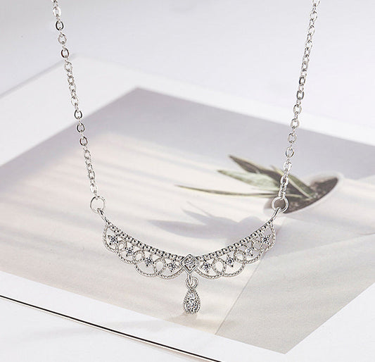 N2512 - Lace hollow pattern wings zircon necklace
