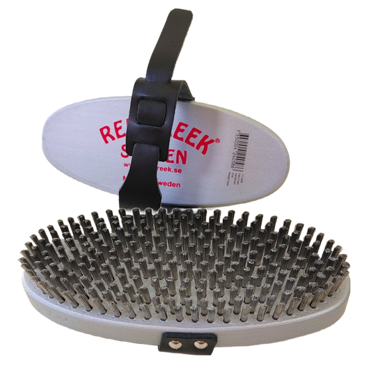 A product picture of the Red Creek Fine Straight Steel Racing Silver Oval Hand Brush