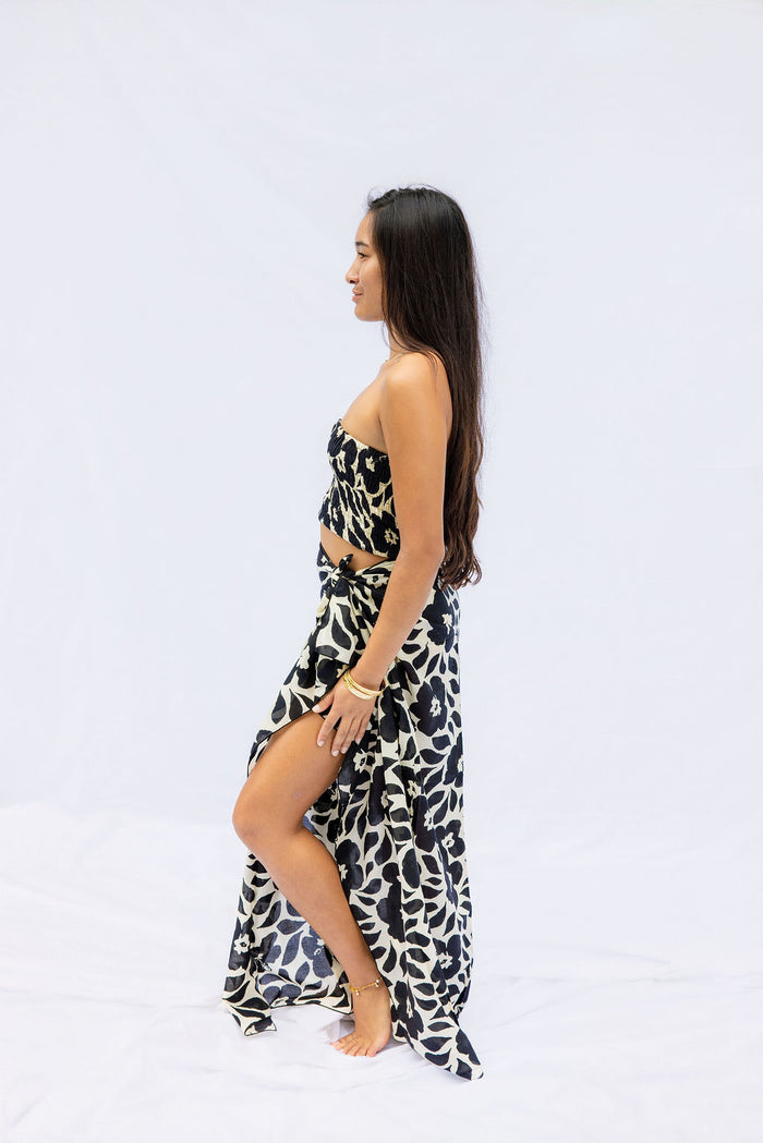 Salt+Sea Sarong - Moana Hibiscus, Island Ink