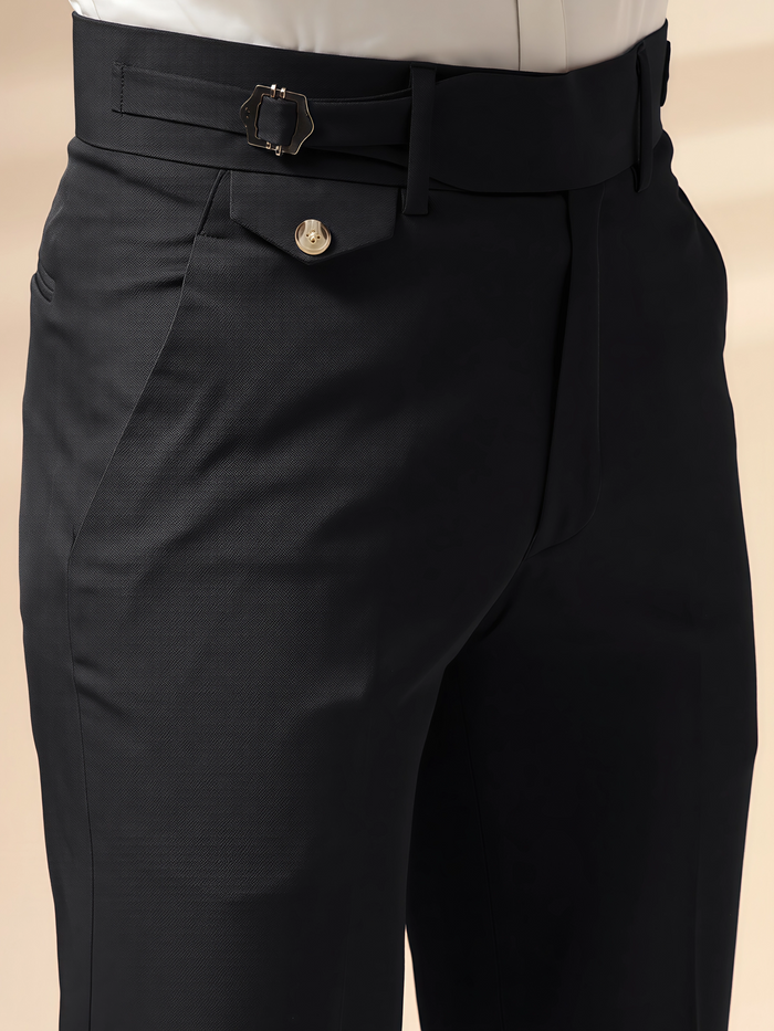 28 / Black