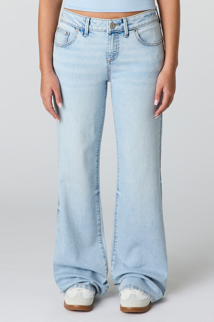 Stretch Low Rise Relaxed Flare Light Jean