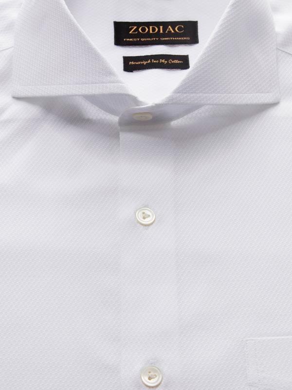 Tramonti White Solid Full Sleeve Single Cuff Tailored Fit Classic Formal Two Ply Mercerized Cotton Shirt