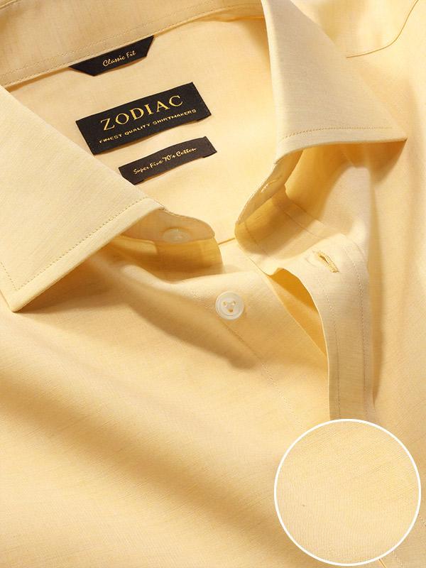 Venete  Yellow Solid Half Sleeve Classic Fit Semi Formal Super Fine Cotton Shirt