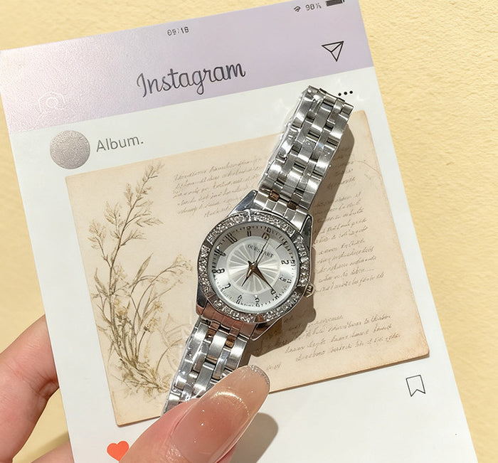 W4068 - Elegant Small Dial Women's Watch